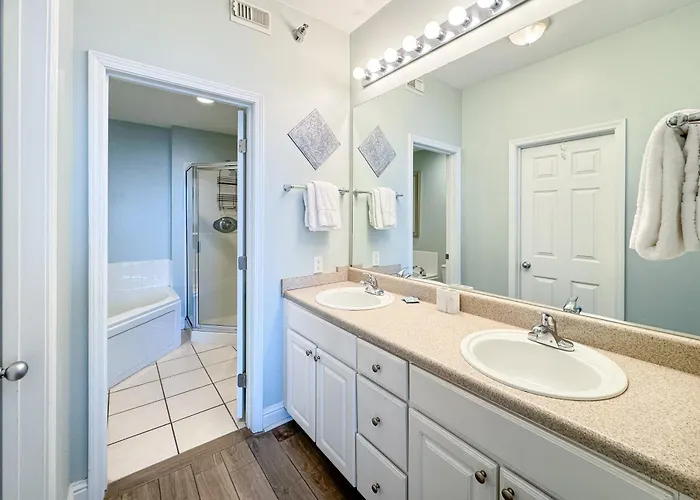 Newly Renovated Luxury Beachfront 2br2ba Lighthouse 816 * Gulf Shores