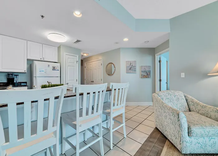 Newly Renovated Luxury Beachfront 2br2ba Lighthouse 816 Apartment