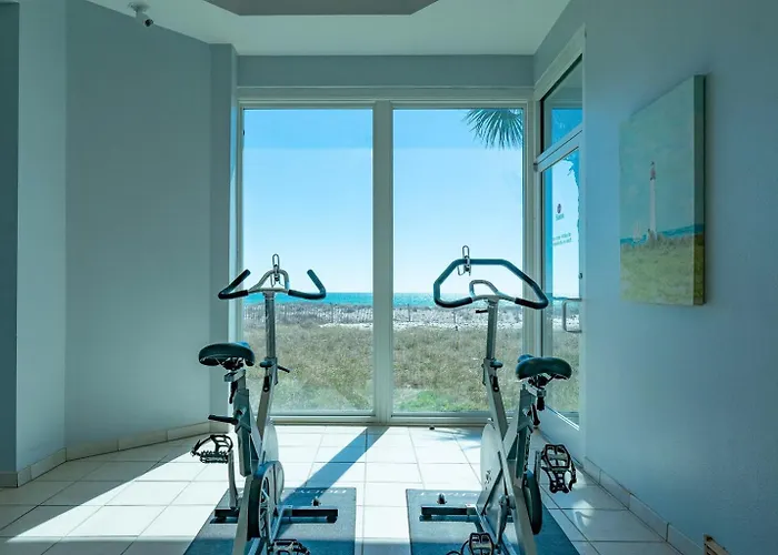 Apartment Newly Renovated Luxury Beachfront 2br2ba Lighthouse 816 *